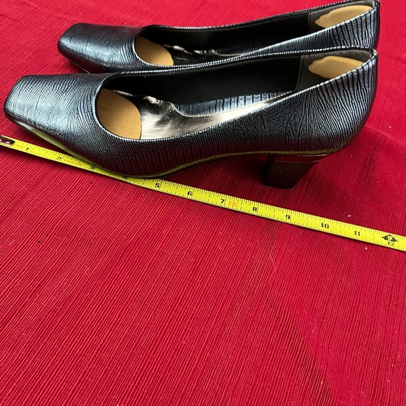 J Renee grayish-blue Shoes - Picture 5 of 9